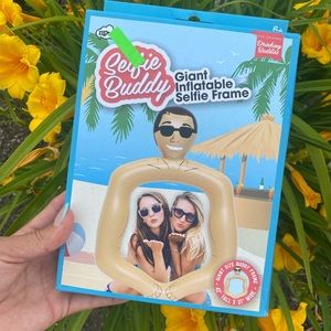 Giant Inflatable Selfie Buddy!
